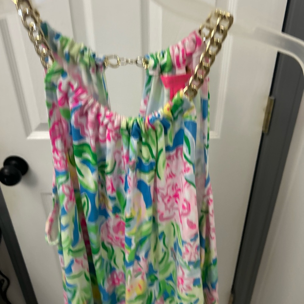 NWOT LILLY PULITZER floral top.